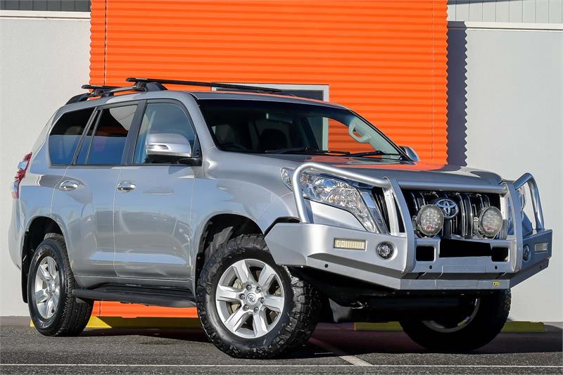 2017 Toyota Landcruiser Prado Thumbnail