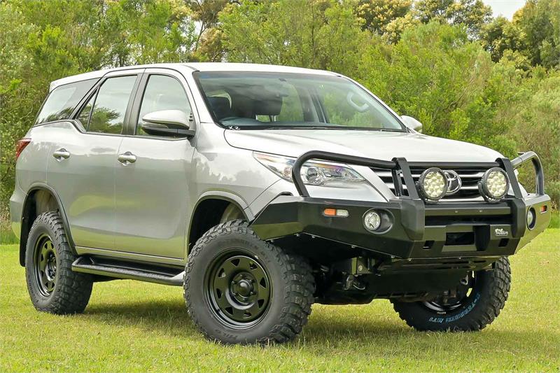 2017 Toyota Fortuner Thumbnail